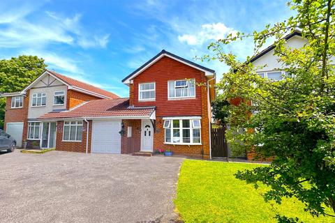 3 bedroom detached house for sale, Hayle Close, Birmingham B38