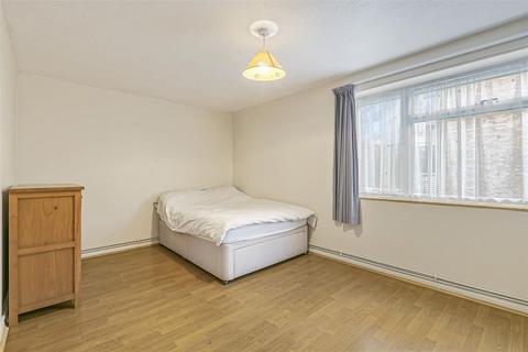 2 bedroom flat for sale, Anglesea Road, Kingston Upon Thames KT1