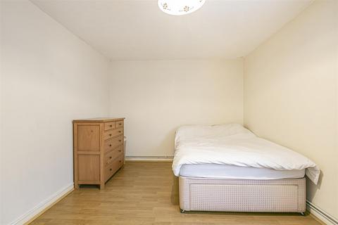 2 bedroom flat for sale, Anglesea Road, Kingston Upon Thames KT1