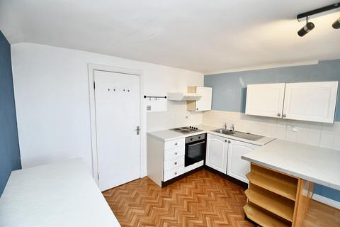 undefined, Hayfield Road, Oak Court, M6
