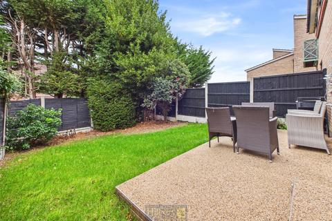 2 bedroom apartment for sale, Church Mews, Claremont Road, Laindon, Essex, SS15