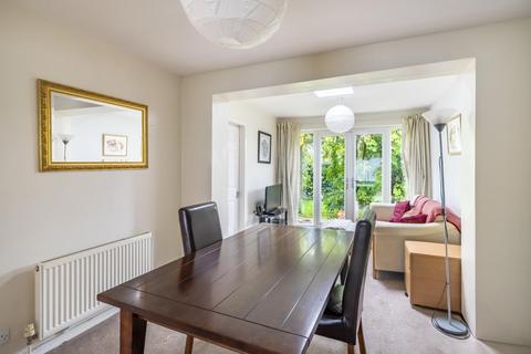 undefined, Firtree Close, Acomb, York