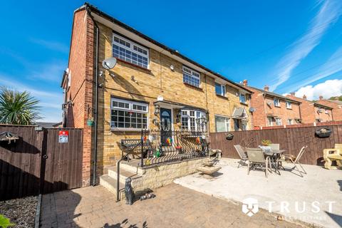 3 bedroom semi-detached house for sale, Carr Street, Birstall, WF17