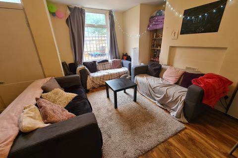 7 bedroom house to rent, Ebberston Terrace, Leeds LS6