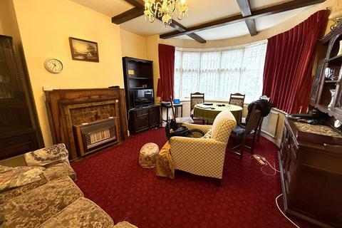 4 bedroom semi-detached house for sale, Trevelyan Crescent, Harrow, HA3