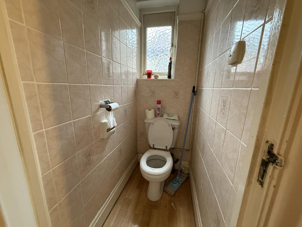 Separate WC