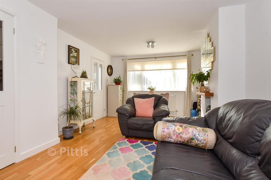 Lounge/ Dining Room