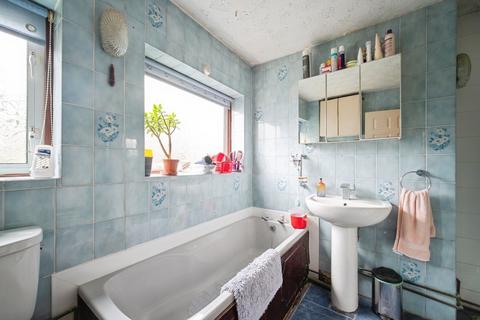 3 bedroom end of terrace house for sale, Osborne Road, Farnborough GU14