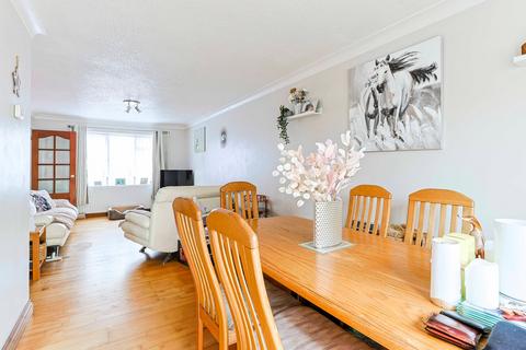 undefined, Pascal Way, Letchworth Garden City SG6