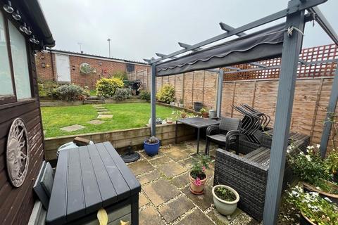 3 bedroom terraced house for sale, Faraday Road, Stevenage