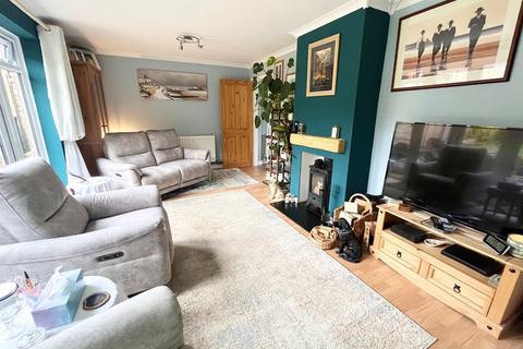 3 bedroom terraced house for sale, Faraday Road, Stevenage