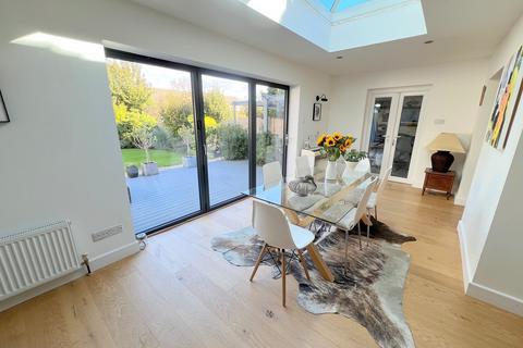 undefined, Barton Lane, Barton On Sea, New Milton, Hampshire. BH25 7PW
