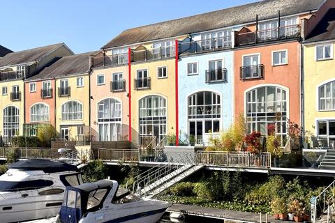 3 bedroom townhouse to rent, Penarth Portway, Penarth Marina
