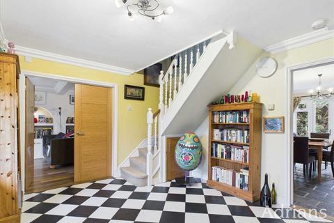 4 bedroom detached house for sale, Roxwell Road, Chelmsford