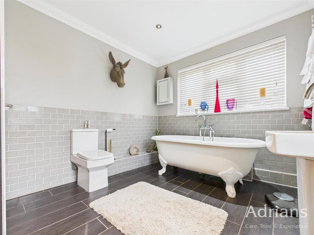 Ground floor bath