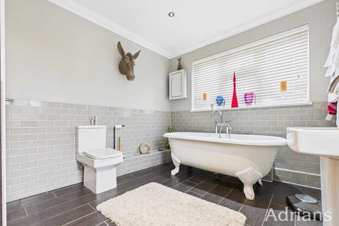 4 bedroom detached house for sale, Roxwell Road, Chelmsford