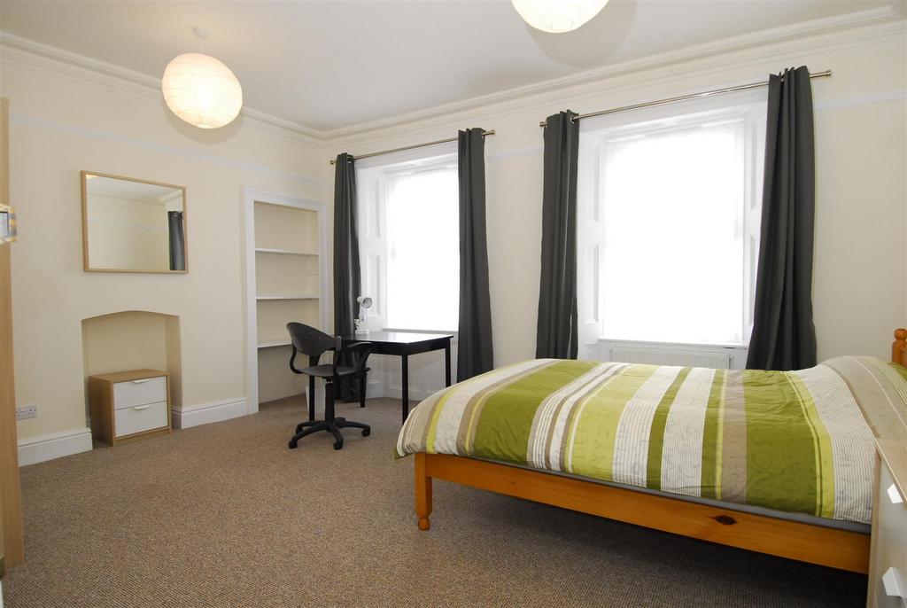 16 Clifton Place005.JPG