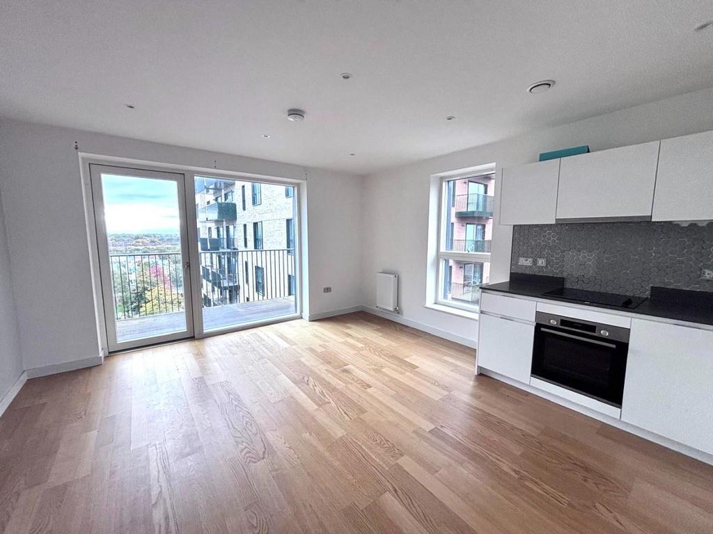 7fa9867d-702b-478a-95e0-7e281cbeea4a.jpg