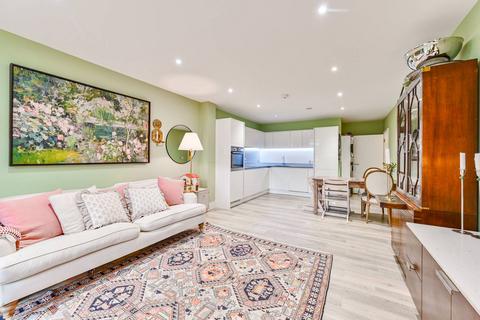 2 bedroom flat for sale, Butler Court, Battersea, London, SW11