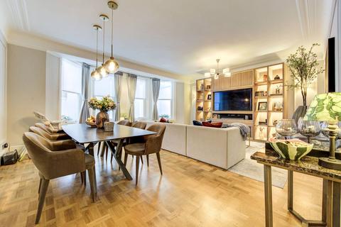 3 bedroom flat to rent, Barkston Gardens, Earls Court, London, SW5
