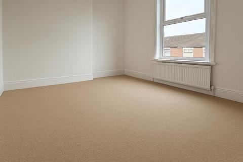 2 bedroom flat to rent, Beverley Terrace, Cullercoats