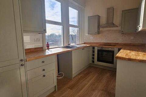2 bedroom flat to rent, Beverley Terrace, Cullercoats