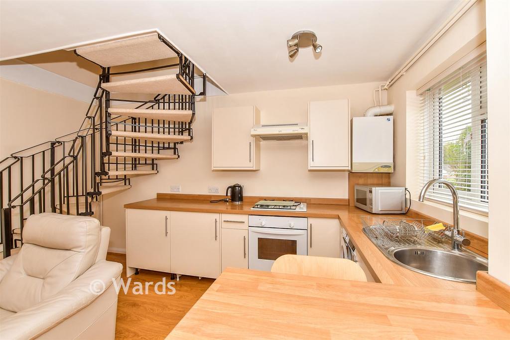 Lounge/ Kitchen