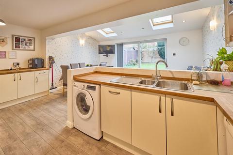 1 Darley Road, Burbage, Hinckley, LE10 2RL