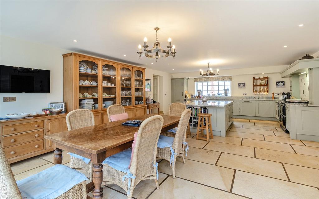 Kitchen/Breakfast