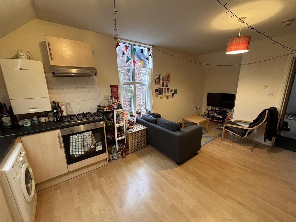 Lounge Kitchen