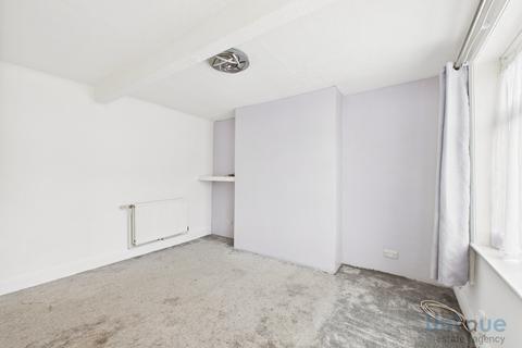 2 bedroom end of terrace house for sale, Millington Avenue,  Blackpool, FY4