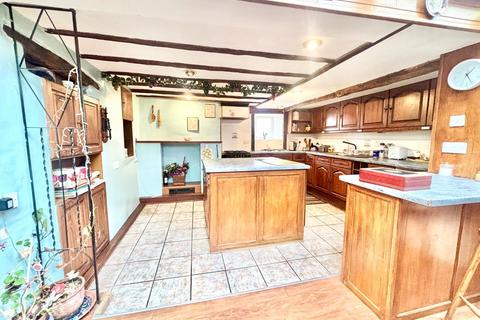 3 bedroom end of terrace house for sale, South Street, South Molton, Devon, EX36