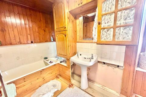 3 bedroom end of terrace house for sale, South Street, South Molton, Devon, EX36