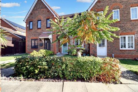 3 bedroom end of terrace house for sale, Penny Cress Road, Minster