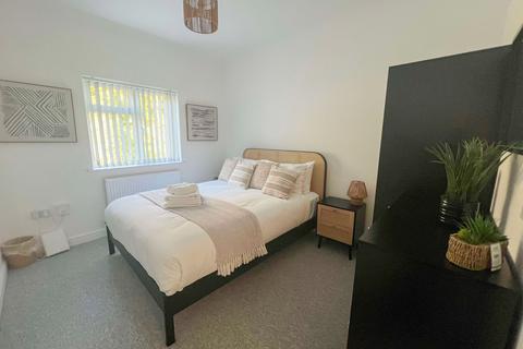 1 bedroom flat to rent, Riviera Park Apartments, Shore Road, PO38
