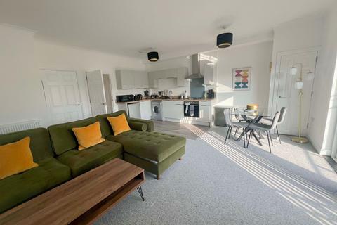 1 bedroom flat to rent, Riviera Park Apartments, Shore Road, PO38