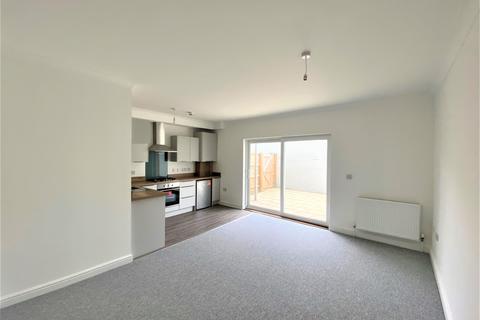 1 bedroom flat to rent, Riviera Park Apartments, Shore Road, PO38