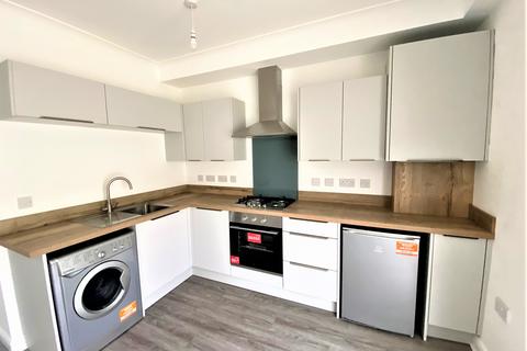 1 bedroom flat to rent, Riviera Park Apartments, Shore Road, PO38