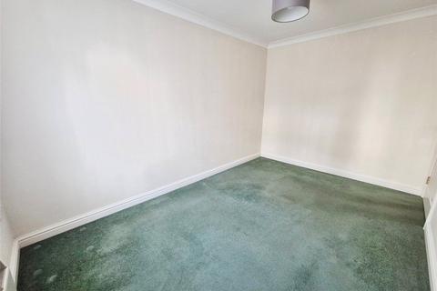2 bedroom flat to rent, Market Street, Ventnor, PO38