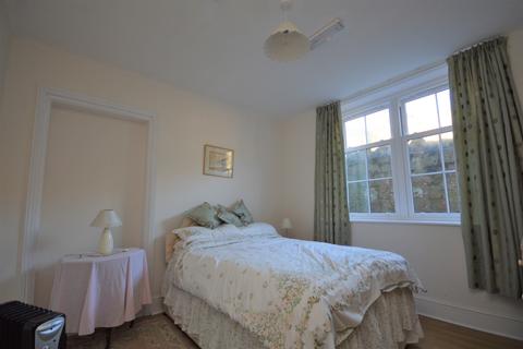 1 bedroom detached house to rent, Steephill Road, PO38