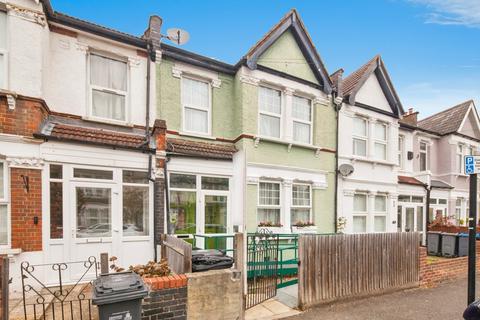 Estcourt Road, London SE25