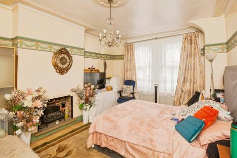 undefined, Estcourt Road, London SE25