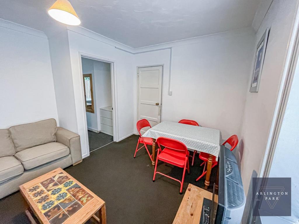 14 Mottram-07.jpg