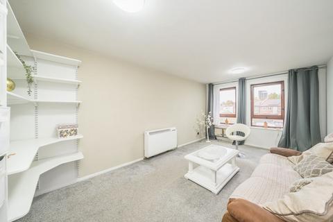 undefined, Stanley Road, Hounslow TW3