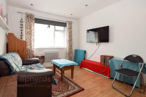 undefined, High Street, Cheshunt EN8