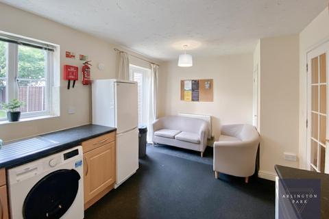 4 bedroom private hall to rent, Ivy Road, Norwich NR5