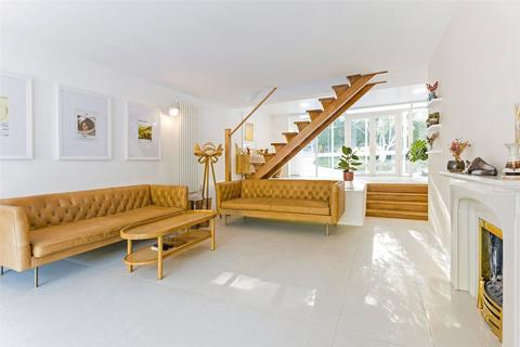 undefined, Hammersley Lane, High Wycombe, Buckinghamshire, HP13