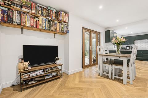 3 bedroom detached house for sale, Stream Road, Upton, OX11