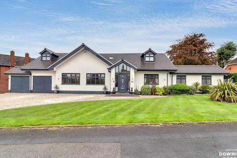 6 bedroom detached house for sale, Stencills Road, Walsall WS4