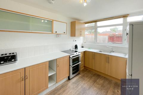 4 bedroom private hall to rent, Northfields, Norwich NR4